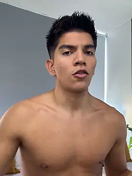 santiago 01 online show from November 13, 2025, 7:51 pm