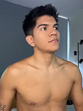 santiago 01 online show from February 3, 2026, 10:15 pm