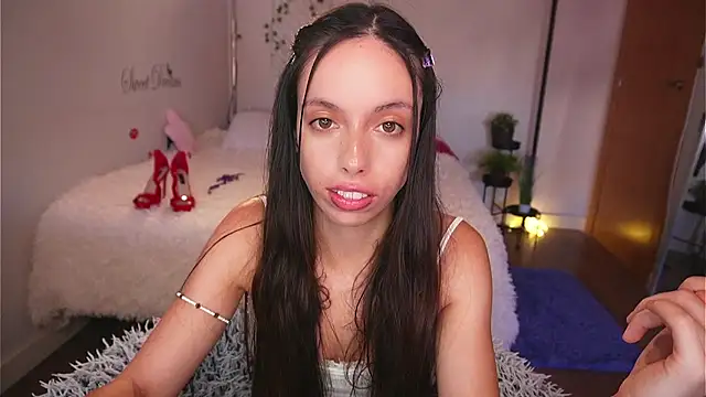 Dayna Nebula online show from September 27, 2025, 12:22 pm