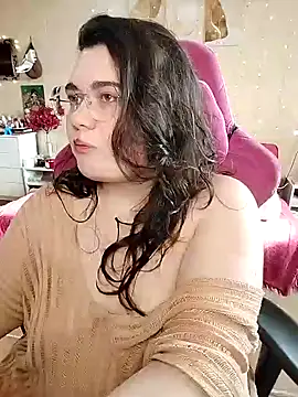 Snapshot of DenisHailey chatting on March 23, 2025, 5:21 am DenisHailey online show from March 23, 2025, 5:21 am