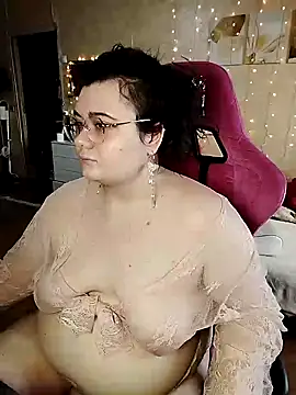 Snapshot of DenisHailey chatting on February 1, 2025, 10:05 am DenisHailey online show from February 1, 2025, 10:05 am