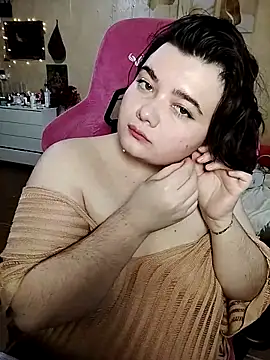 Snapshot of DenisHailey chatting on September 17, 2025, 1:24 pm DenisHailey online show from September 17, 2025, 1:24 pm