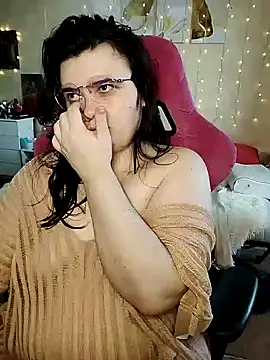 Snapshot of DenisHailey chatting on February 13, 2025, 10:23 am DenisHailey online show from February 13, 2025, 10:23 am