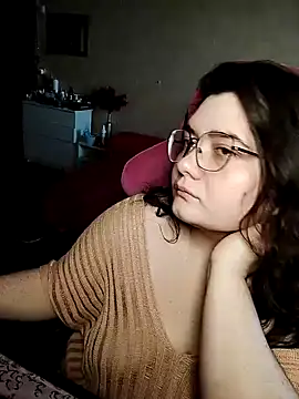 Snapshot of DenisHailey chatting on January 11, 2025, 12:18 pm DenisHailey online show from January 11, 2025, 12:18 pm