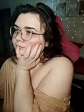 Snapshot of DenisHailey chatting on March 5, 2025, 8:10 pm DenisHailey online show from March 5, 2025, 8:10 pm