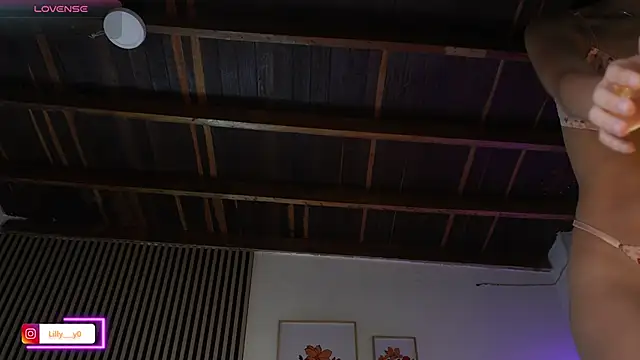 LillyDolls23 online show from April 8, 2026, 1:23 pm