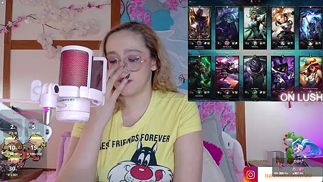 Snapshot of NaomiShimizu chatting on March 9, 2025, 3:01 am NaomiShimizu online show from March 9, 2025, 3:01 am