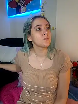 Snapshot of NaomiShimizu chatting on October 9, 2025, 8:53 pm NaomiShimizu online show from October 9, 2025, 8:53 pm