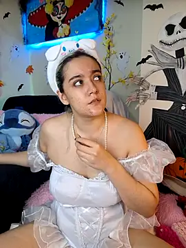 Snapshot of NaomiShimizu chatting on October 30, 2025, 9:01 pm NaomiShimizu online show from October 30, 2025, 9:01 pm