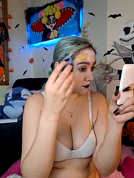 Snapshot of NaomiShimizu chatting on October 27, 2025, 9:05 pm NaomiShimizu online show from October 27, 2025, 9:05 pm