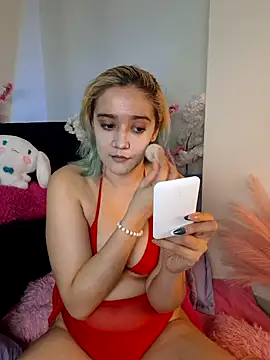 Snapshot of NaomiShimizu chatting on September 28, 2025, 8:16 pm NaomiShimizu online show from September 28, 2025, 8:16 pm