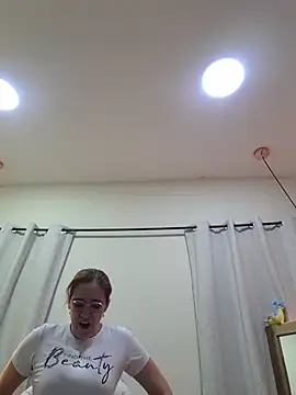 NaomiShimizu online show from May 29, 2026, 8:37 pm