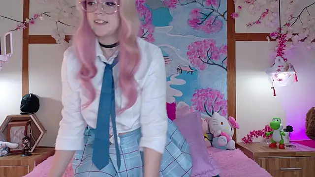 Snapshot of NaomiShimizu chatting on March 7, 2025, 1:31 am NaomiShimizu online show from March 7, 2025, 1:31 am