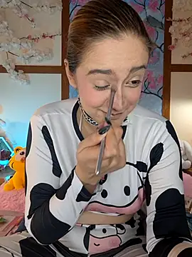 Snapshot of NaomiShimizu chatting on March 16, 2025, 8:54 pm NaomiShimizu online show from March 16, 2025, 8:54 pm