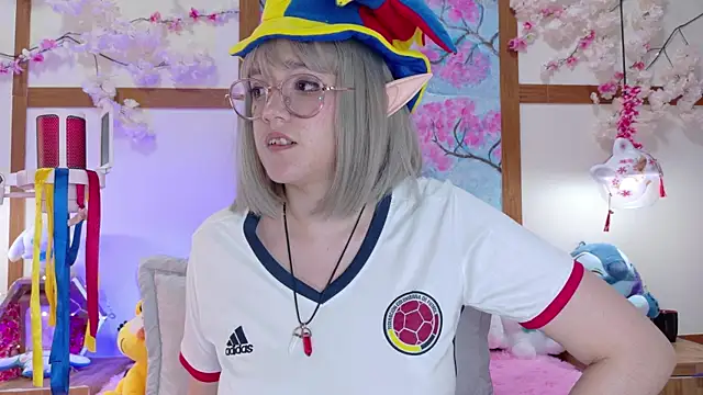 Snapshot of NaomiShimizu chatting on March 21, 2025, 2:39 am NaomiShimizu online show from March 21, 2025, 2:39 am