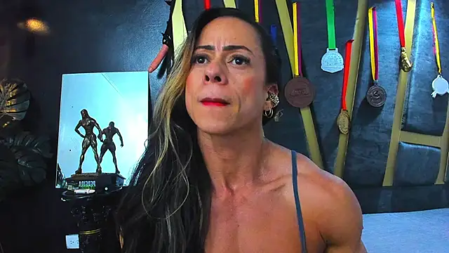 Snapshot of Khloe_Rossich chatting on November 1, 2025, 6:02 pm Khloe Rossich online show from November 1, 2025, 6:02 pm