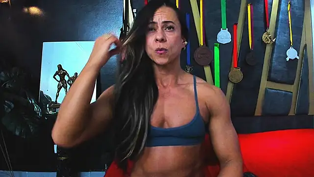 Snapshot of Khloe_Rossich chatting on February 5, 2026, 6:15 pm Khloe Rossich online show from February 5, 2026, 6:15 pm