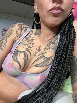 Nadiasexy online show from March 22, 2025, 4:47 pm