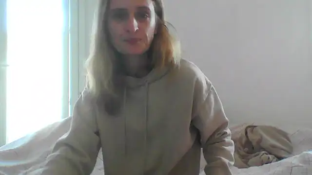 Snapshot of Katerina177 chatting on March 11, 2025, 10:18 am Katerina177 online show from March 11, 2025, 10:18 am