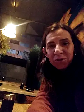 Cameron puppy online show from March 10, 2026, 7:12 am