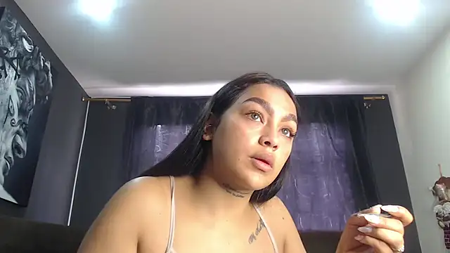 Snapshot of fairylatin222 chatting on November 30, 2025, 2:07 pm fairylatin222 online show from November 30, 2025, 2:07 pm