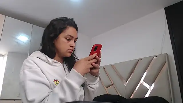 Snapshot of fairylatin222 chatting on November 15, 2025, 12:31 pm fairylatin222 online show from November 15, 2025, 12:31 pm