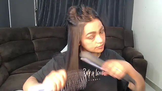 Snapshot of fairylatin222 chatting on November 25, 2025, 12:00 am fairylatin222 online show from November 25, 2025, 12:00 am