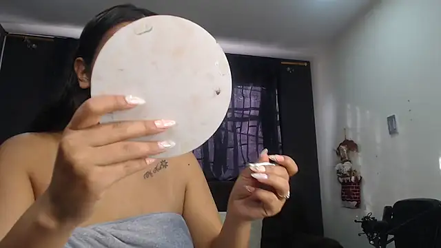 Snapshot of fairylatin222 chatting on December 1, 2025, 12:28 pm fairylatin222 online show from December 1, 2025, 12:28 pm