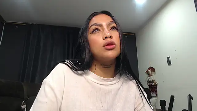 Snapshot of fairylatin222 chatting on December 14, 2025, 2:29 am fairylatin222 online show from December 14, 2025, 2:29 am