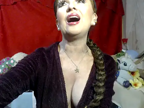 Snapshot of hottieperla chatting on October 8, 2025, 6:19 pm hottieperla online show from October 8, 2025, 6:19 pm