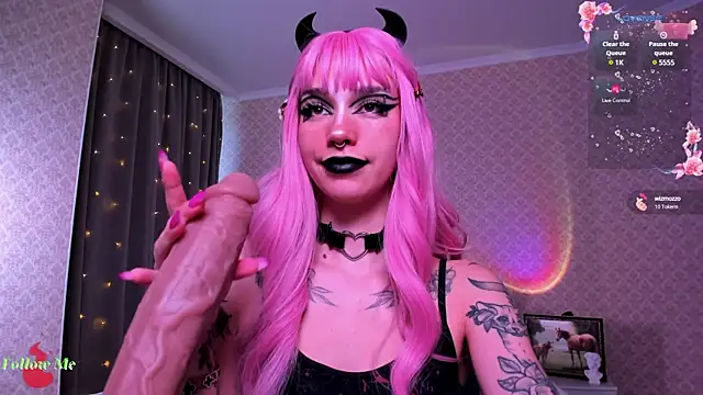 Snapshot of LeylaNoiry chatting on March 12, 2025, 3:18 pm LeylaNoiry online show from March 12, 2025, 3:18 pm
