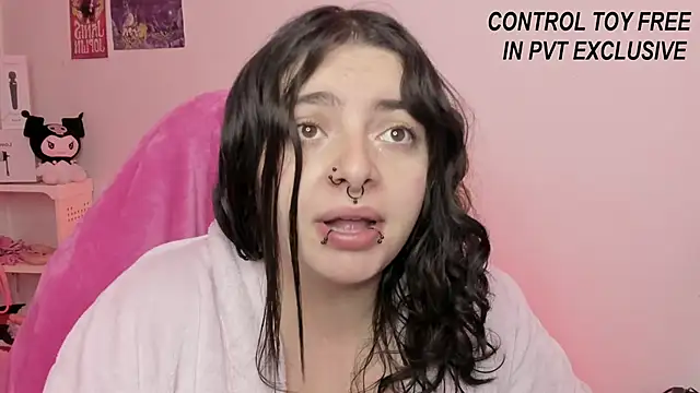 Snapshot of Sachi_Meow chatting on October 30, 2025, 10:57 am Sachi Meow online show from October 30, 2025, 10:57 am