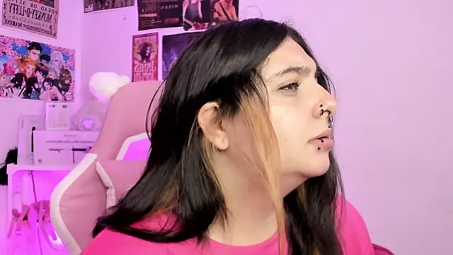 Snapshot of Sachi_Meow chatting on November 15, 2025, 11:47 am Sachi Meow online show from November 15, 2025, 11:47 am