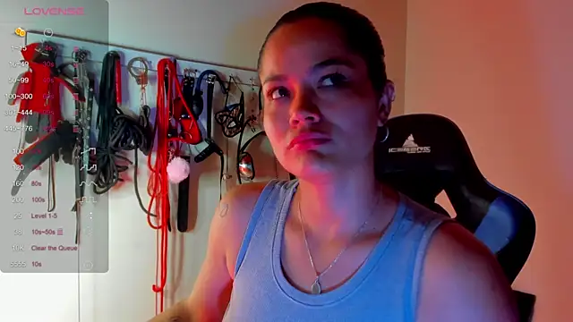 scarlet-kennedy98 online show from April 16, 2026, 11:51 pm