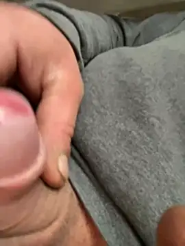 vanho29 online show from April 11, 2026, 1:37 pm