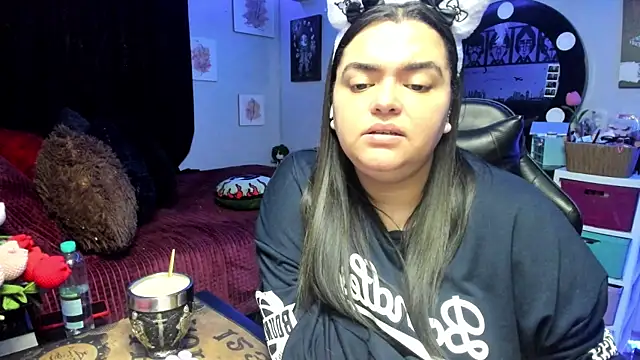 Luise Meyrink online show from April 8, 2026, 3:52 am