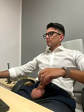 masterboss  online show from September 9, 2025, 11:52 am