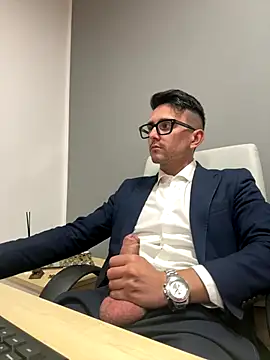 masterboss  online show from October 30, 2025, 1:09 pm