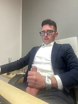 masterboss  online show from March 16, 2026, 12:42 pm