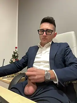 masterboss  online show from December 23, 2024, 12:52 pm