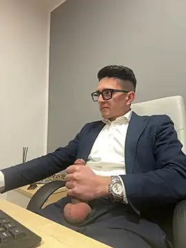 masterboss  online show from February 24, 2025, 1:10 pm