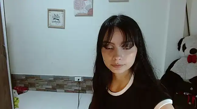  annie rosse online show from January 14, 2025, 7:43 pm