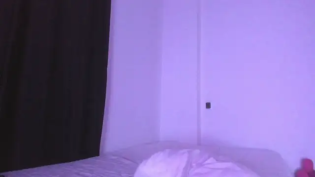 kimbaileys online show from April 14, 2026, 6:40 am