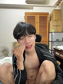 Snapshot of hihi0169 chatting on February 15, 2025, 5:28 pm hihi0169 online show from February 15, 2025, 5:28 pm