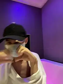 Snapshot of hihi0169 chatting on March 21, 2025, 3:02 pm hihi0169 online show from March 21, 2025, 3:02 pm