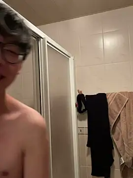 Snapshot of hihi0169 chatting on December 10, 2024, 5:22 pm hihi0169 online show from December 10, 2024, 5:22 pm