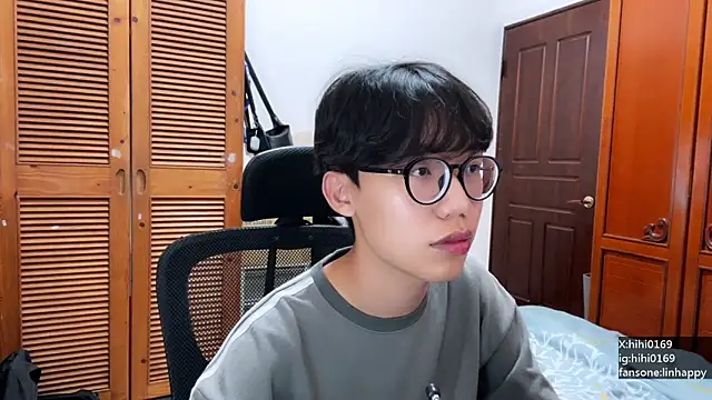 Snapshot of hihi0169 chatting on November 29, 2025, 1:33 pm hihi0169 online show from November 29, 2025, 1:33 pm