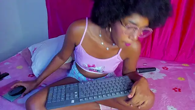 Ebony beautifull online show from March 12, 2026, 7:29 pm