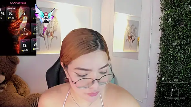 Abby Mae  online show from November 10, 2025, 8:25 pm