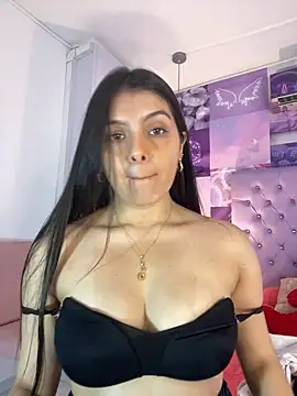 SamaraLincolnn online show from June 4, 2026, 3:49 pm